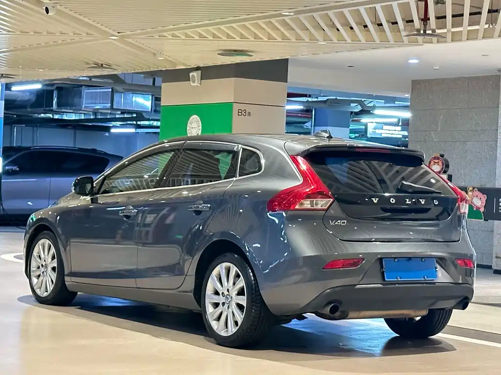 Volvo V40 2.0 T Smart Grace