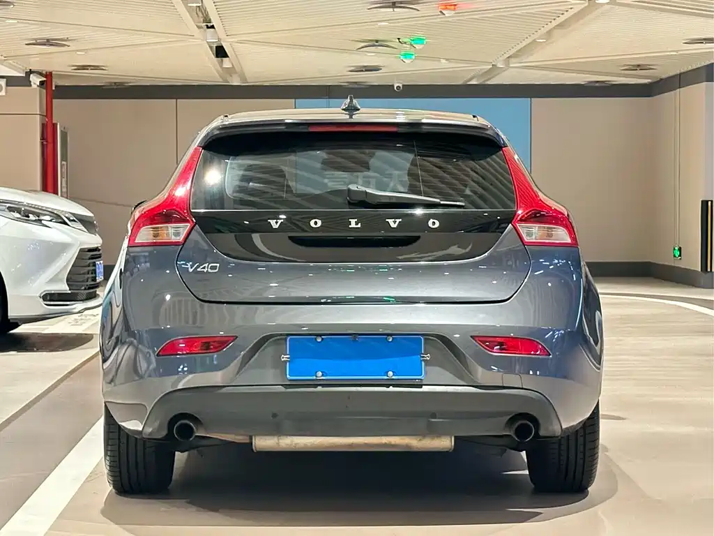 Volvo V40 2.0 T Smart Grace