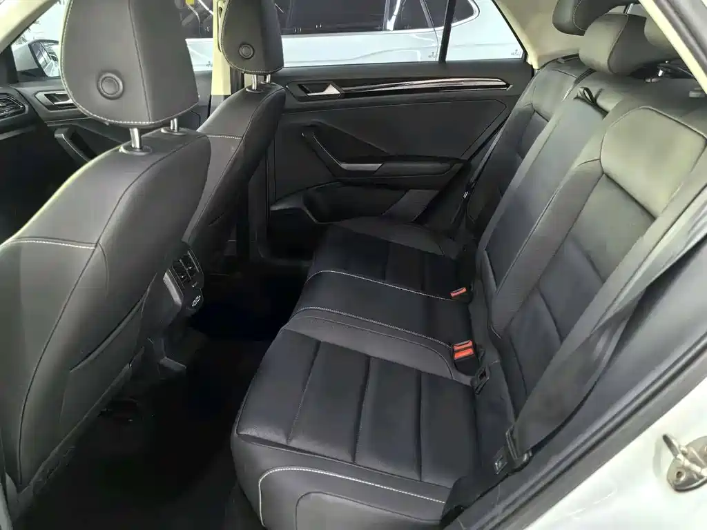 T-ROC 280 TSI DSG 2 WD Comfort Enjoyment PLUS