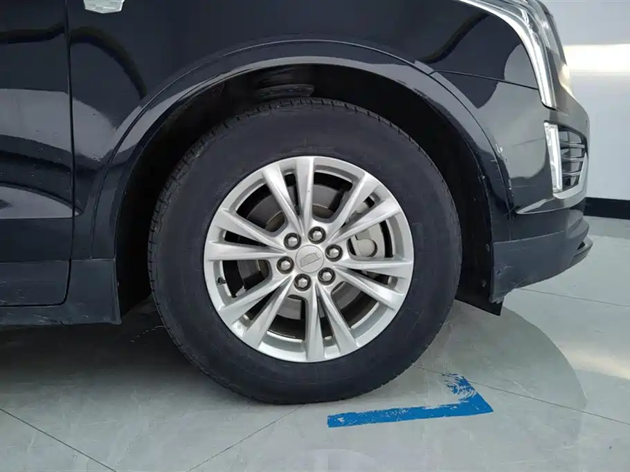 Cadillac XT5 28 T Tech