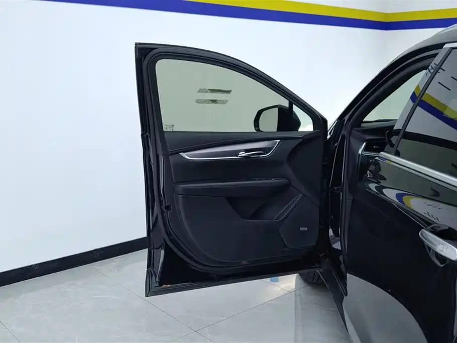 Cadillac XT5 28 T Tech