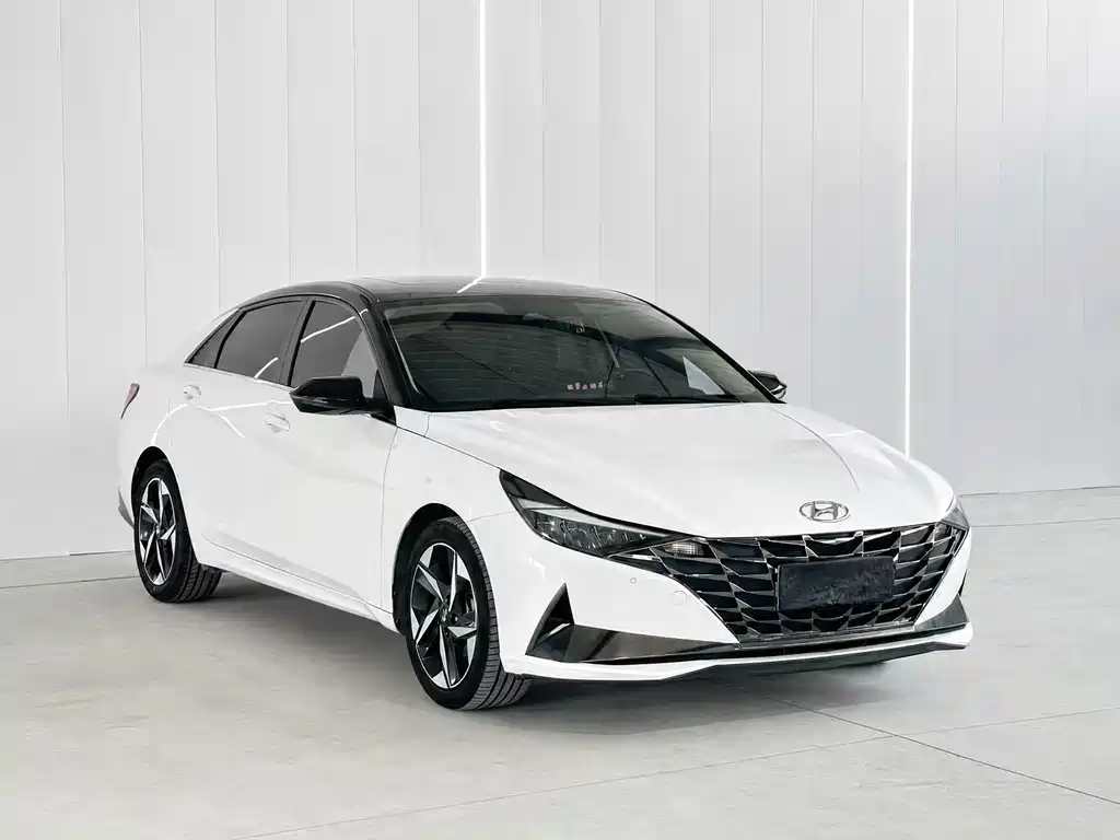 Elantra 1.5 L CVT LUX Distinguished