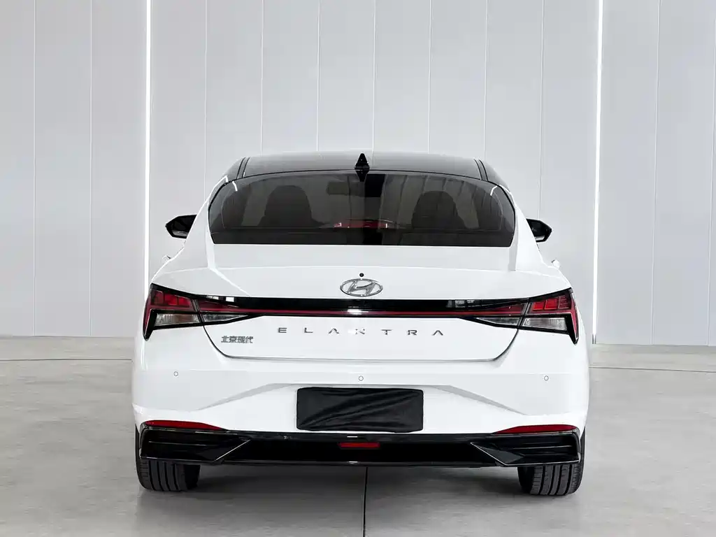 Elantra 1.5 L CVT LUX Distinguished