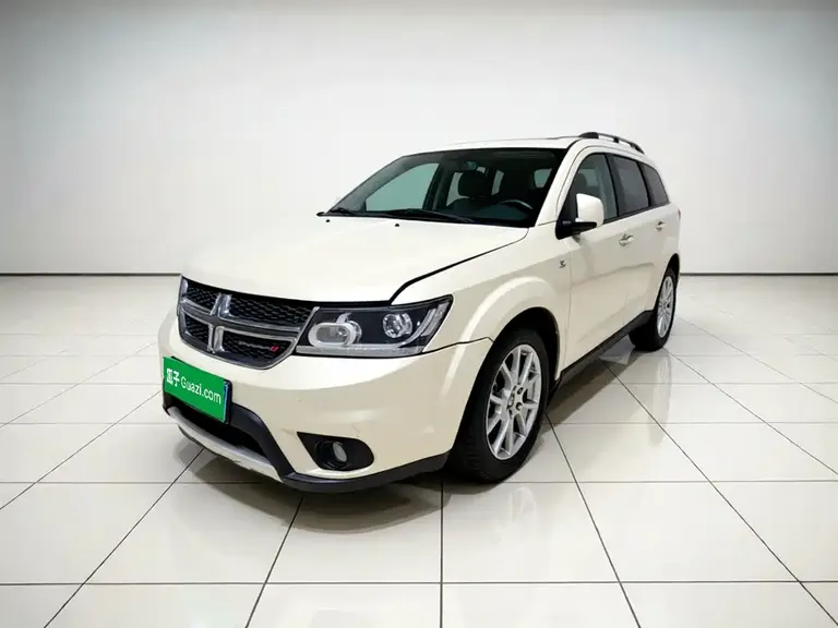 Dodge Journey 2.0 TD 4 WD Premium Style