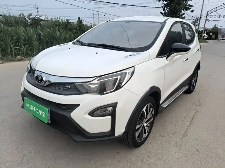 BYD Yuan 1.5 L Auto Cool Dazzle Connected