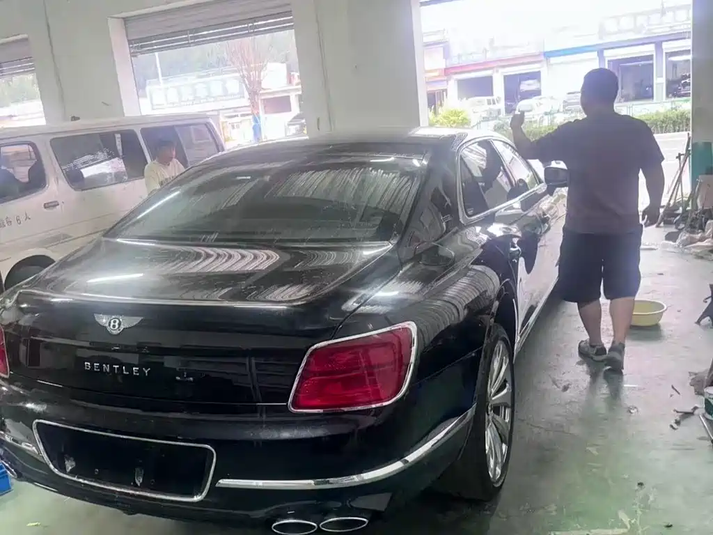 Flying Spur 4.0 T V8 S
