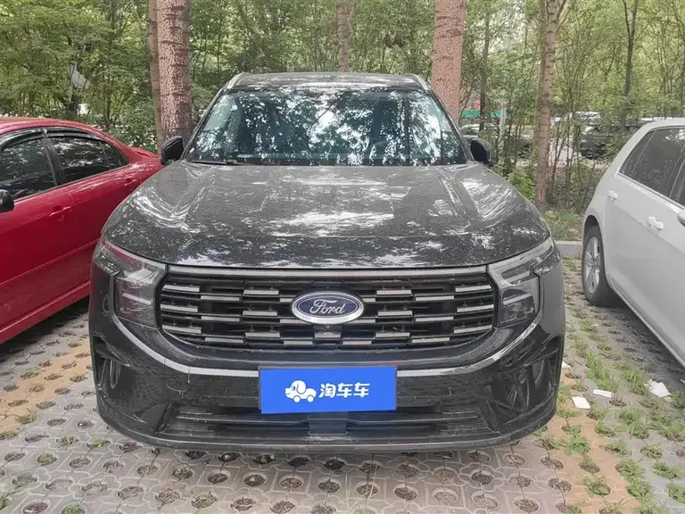 Ford Edge Edge L 2.0 T EcoBoost 4 WD 7-seat Supreme