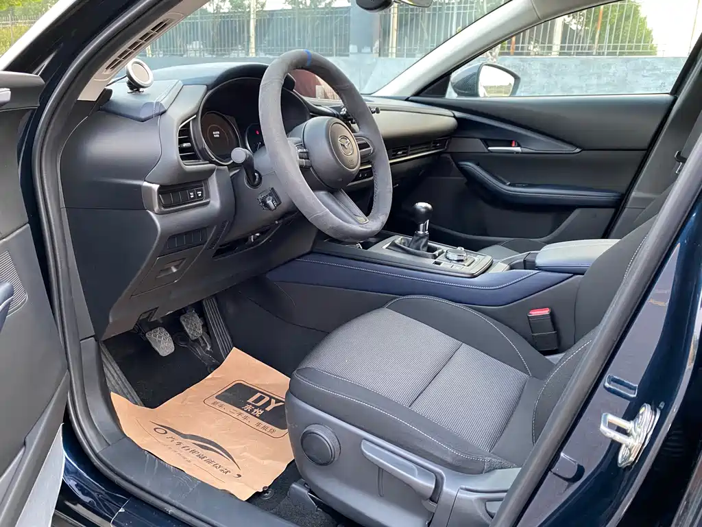 Mazda CX-30 马自达CX-30 2022款 2.0 L 手动尚悦型