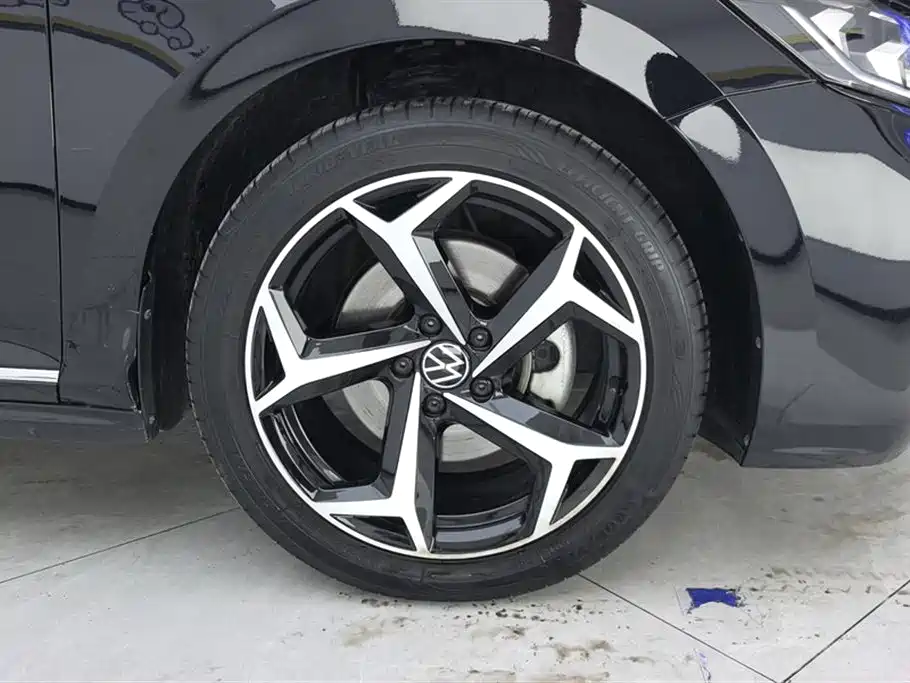 Passat Facelift 330 TSI Starry Sky Elite