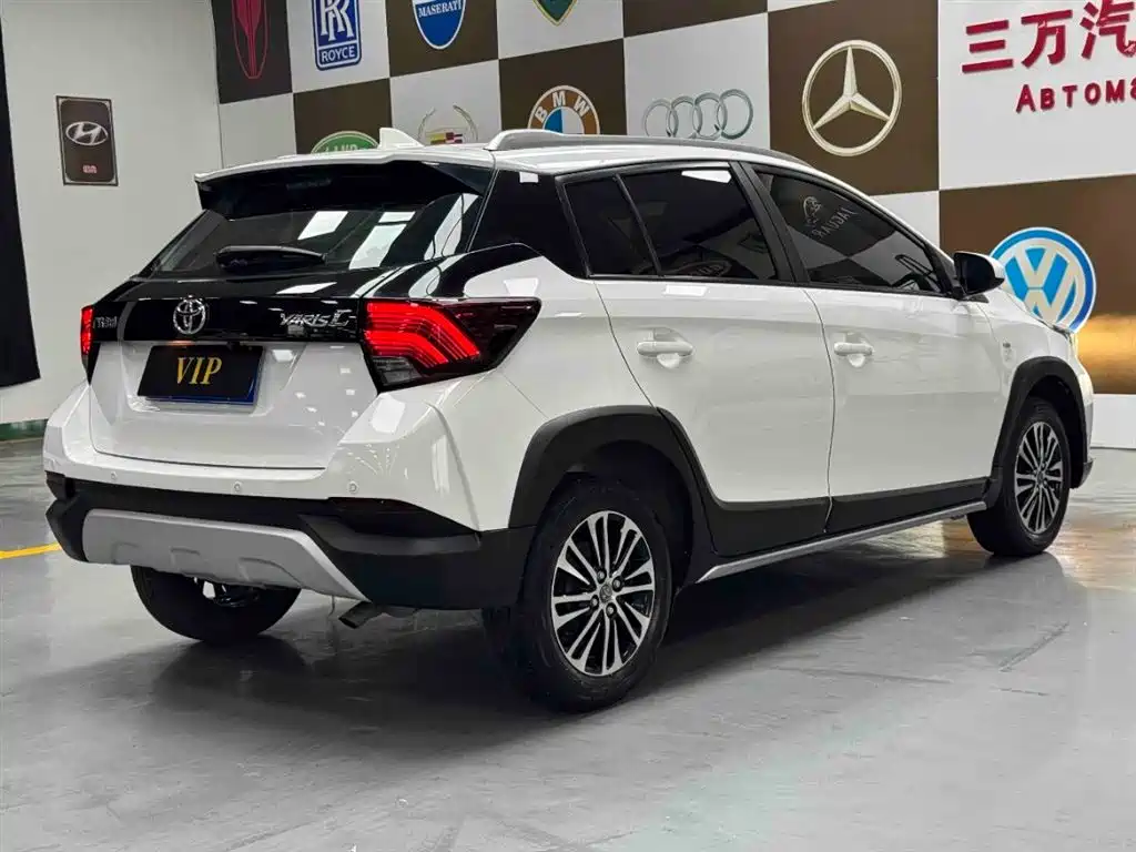 YARiS L Zhixuan Zhixuan X 1.5 L CVT Luxury PLUS