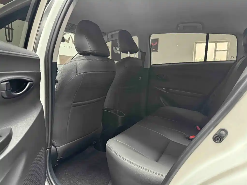 YARiS L Zhixuan Zhixuan X 1.5 L CVT Luxury PLUS