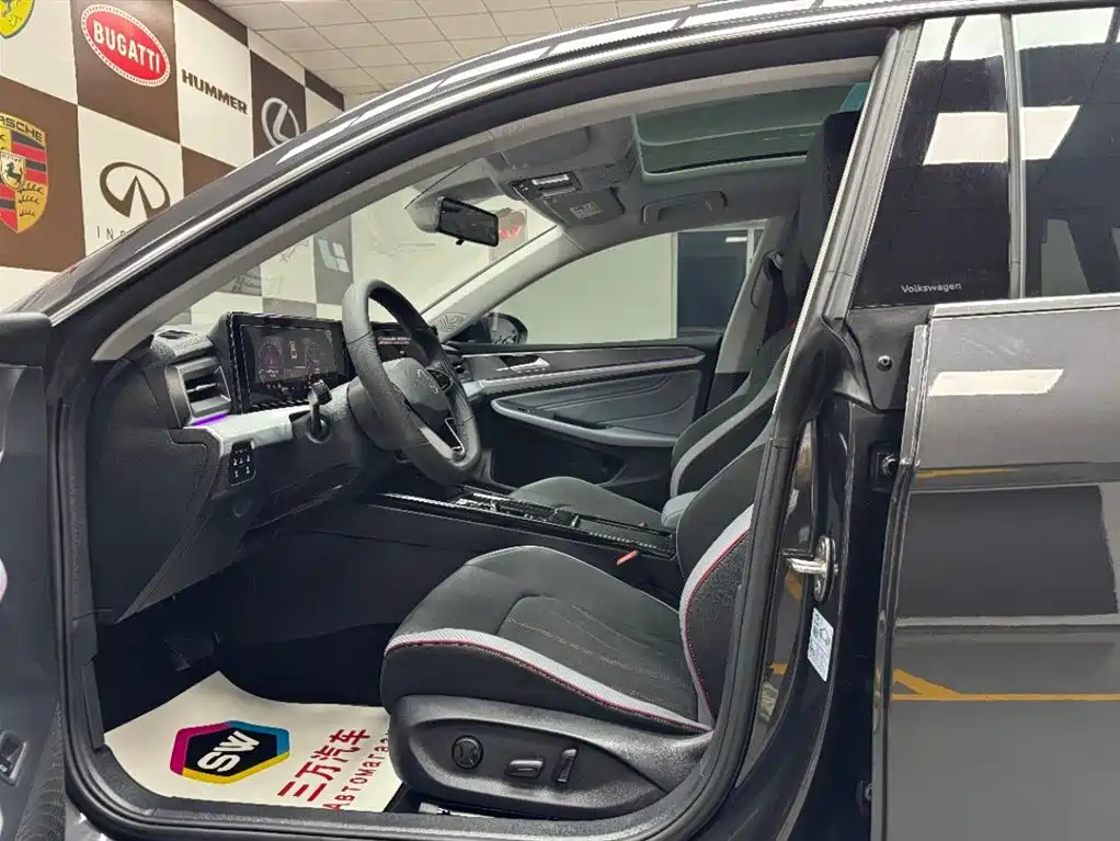 Lamando Lamando L 280 TSI DSG Spicy Cool