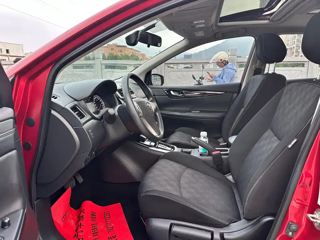 Tiida 1.6 L CVT Cool Motion CN-VI