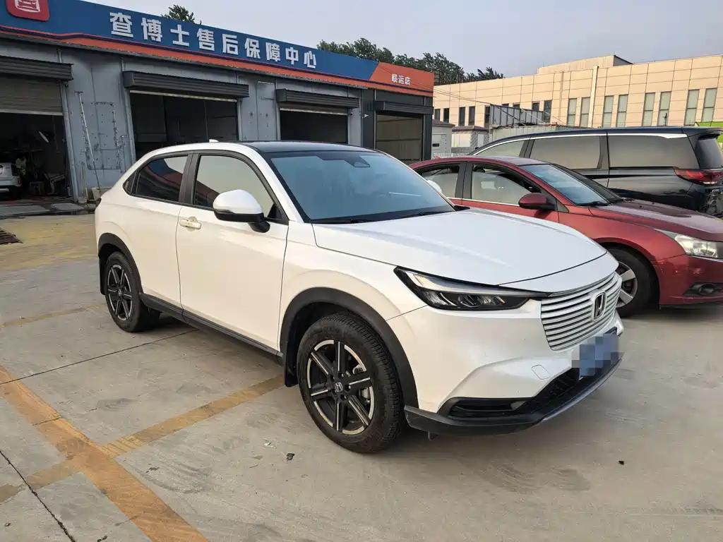 Vezel 1.5 L CVT Pioneer