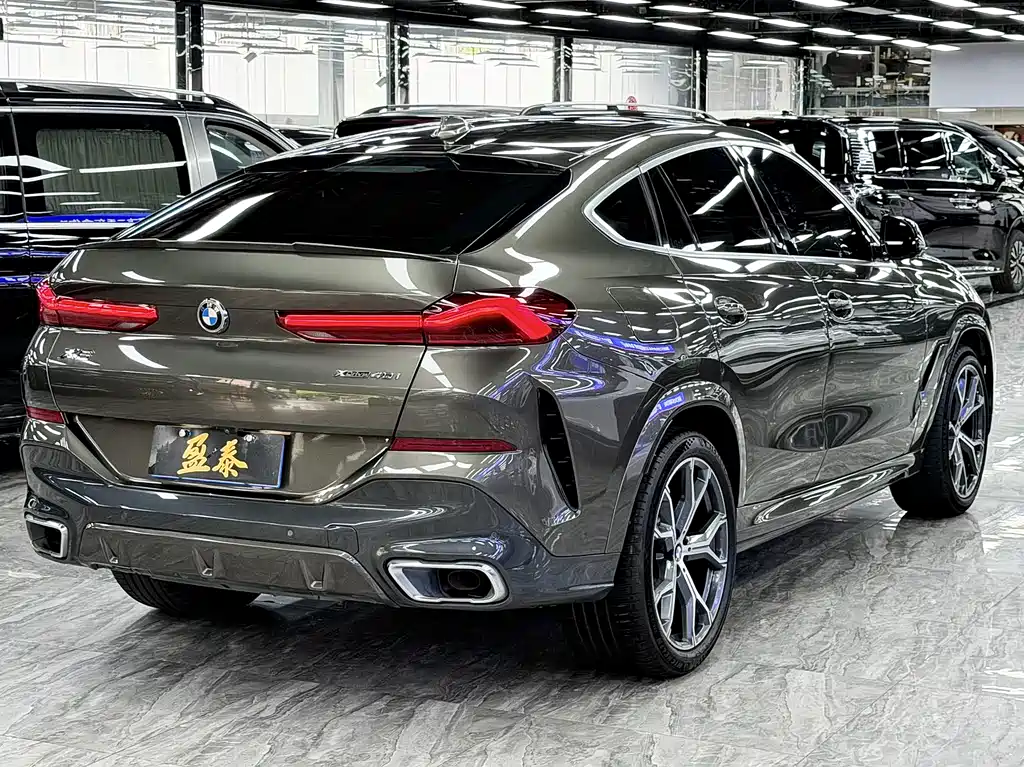 BMW X6 xDrive40 i Premium M Sport Package