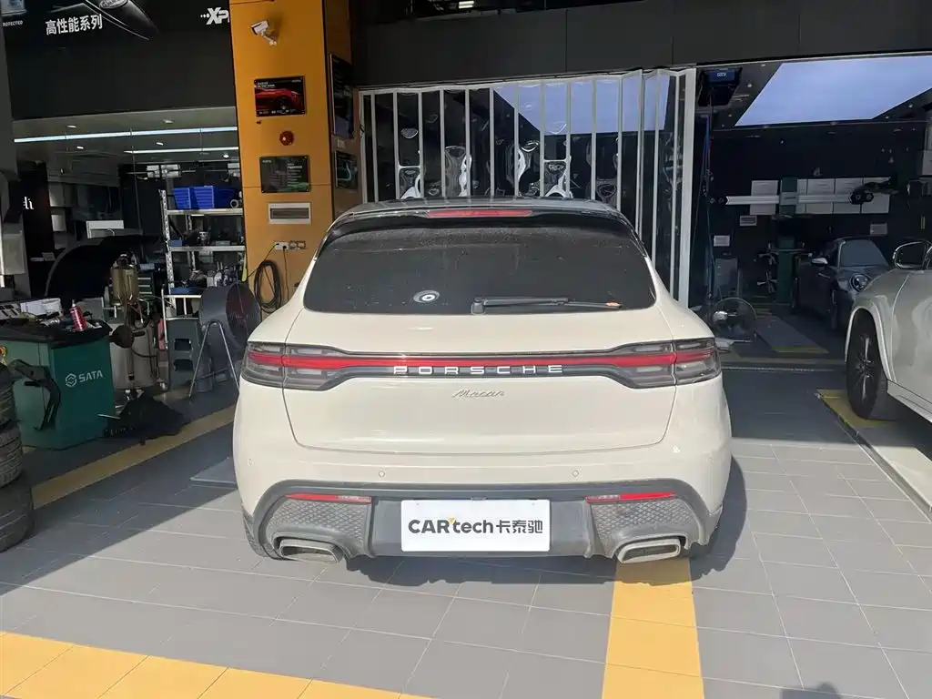 Macan Macan T 2.0 T