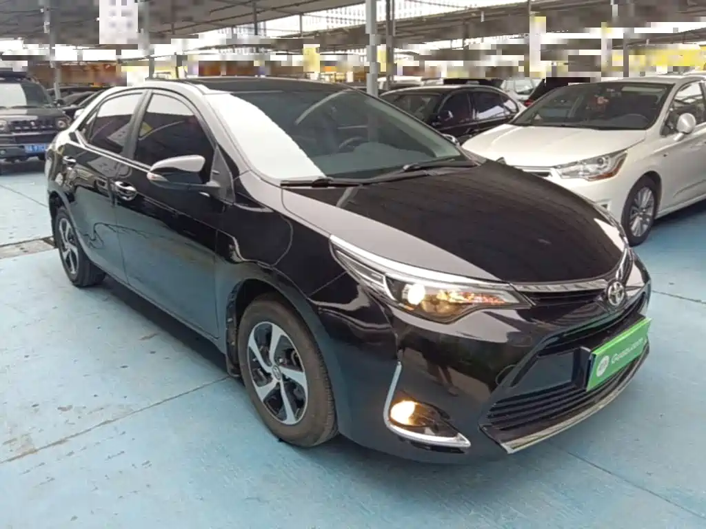 Levin Facelift 185 T CVT Elite CN-V