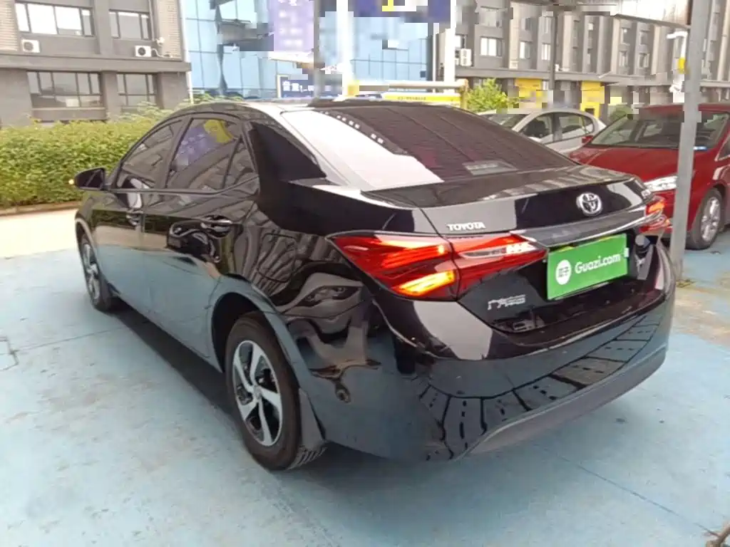 Levin Facelift 185 T CVT Elite CN-V