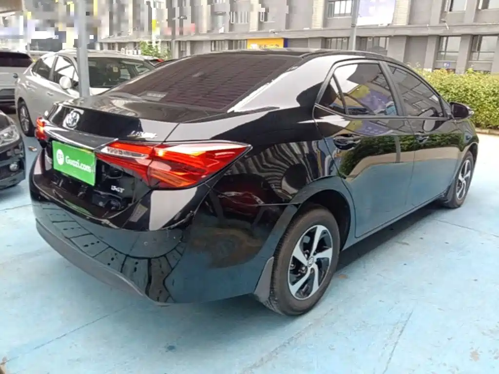 Levin Facelift 185 T CVT Elite CN-V