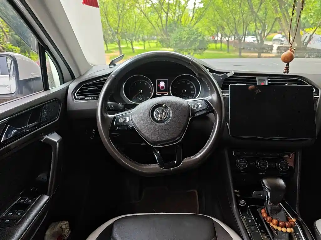 Tiguan L 330 TSI Auto 2 WD Luxury