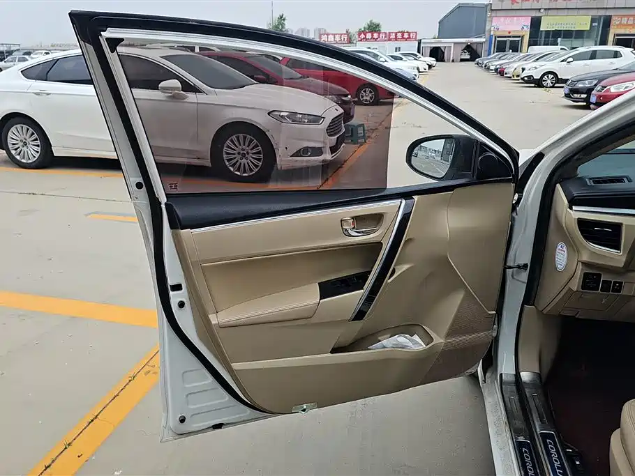 Corolla 1.6 L CVT GL-i Leather