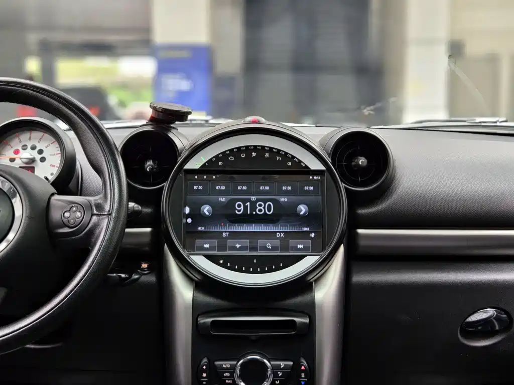 MINI COUNTRYMAN 1.6 L COOPER Fun