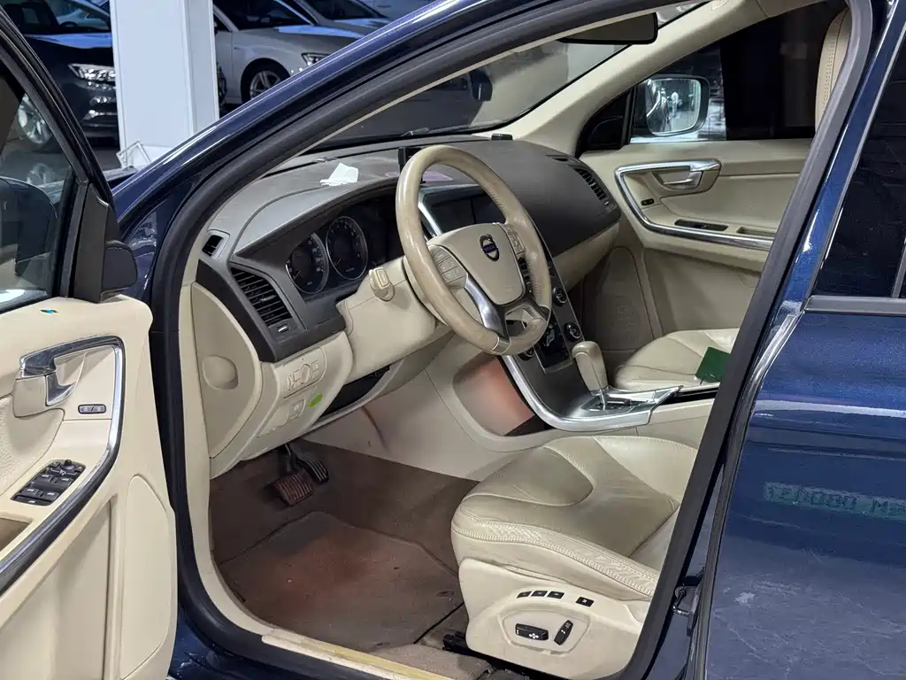 Volvo XC60 (Import) 沃尔沃XC60进口 2012款 T6 AWD舒适版