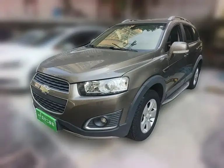 Chevrolet Captiva 2.4 L 2 WD City 7-seat