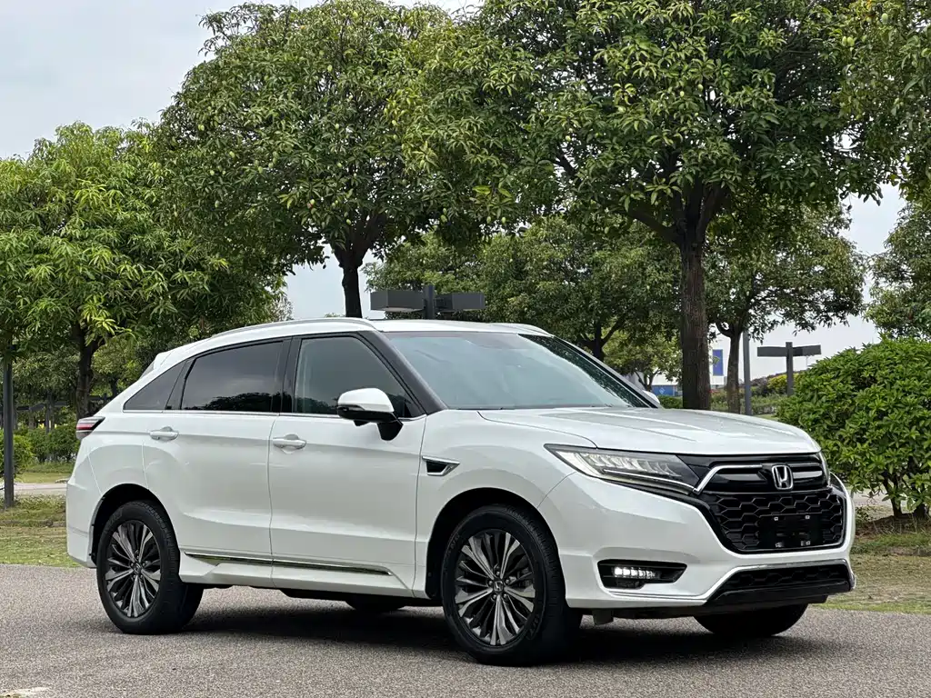 Honda UR-V 370 TURBO 4 WD Premium
