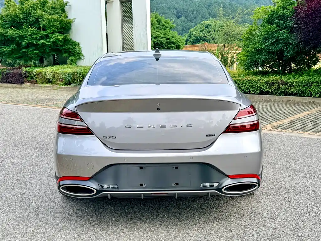 Genesis G70 捷尼赛思G70 2021款 2.0 T 后驱豪华版