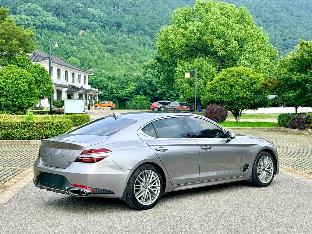 Genesis G70 捷尼赛思G70 2021款 2.0 T 后驱豪华版