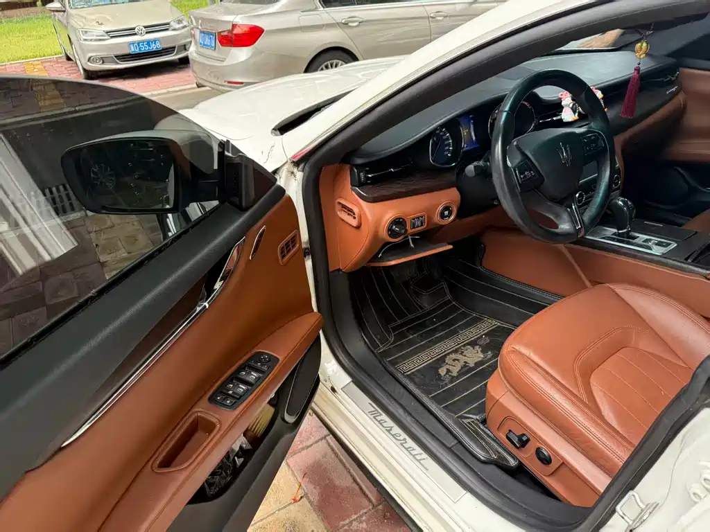 Quattroporte 3.0 T Standard