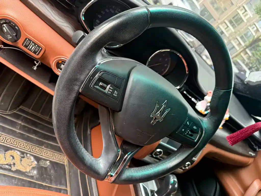 Quattroporte 3.0 T Standard