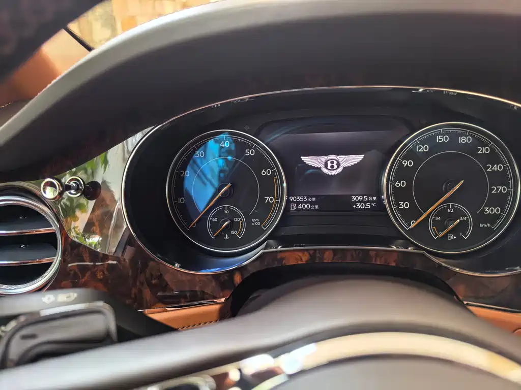 Bentayga 6.0 T Standard