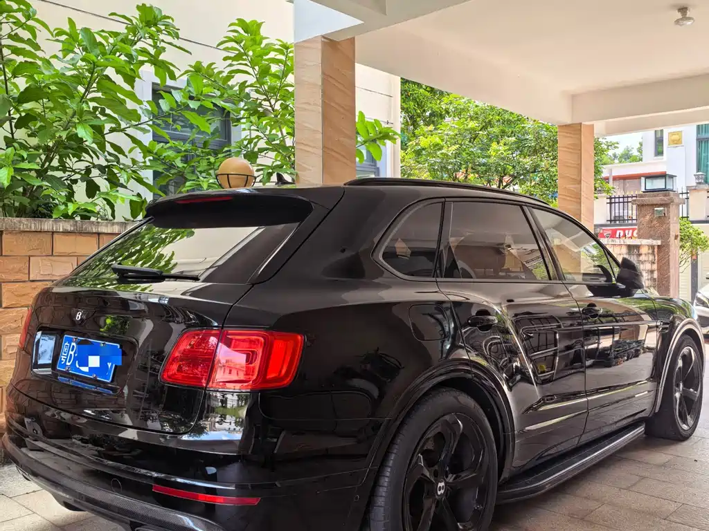 Bentayga 6.0 T Standard