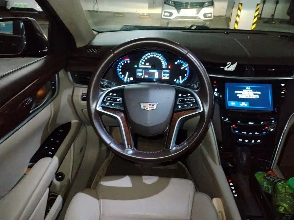 Cadillac XTS 28 T Elite