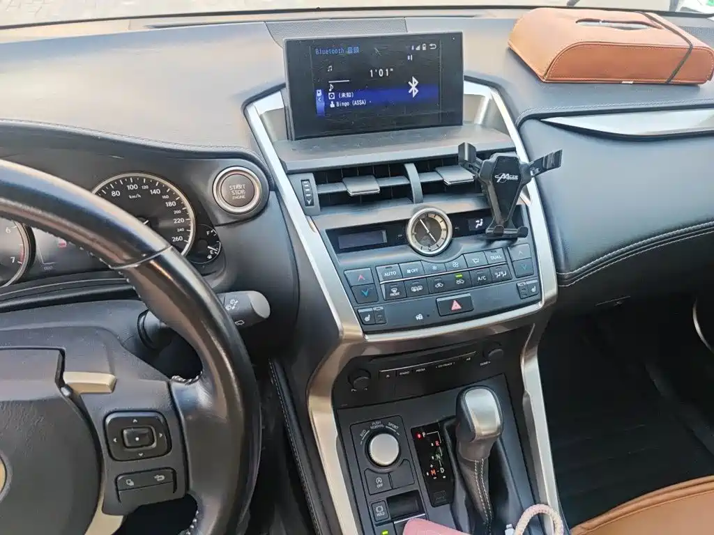 Lexus NX 200 AWD Sharp Style