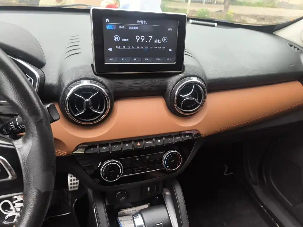 Senova X35 1.5 L Auto Luxury