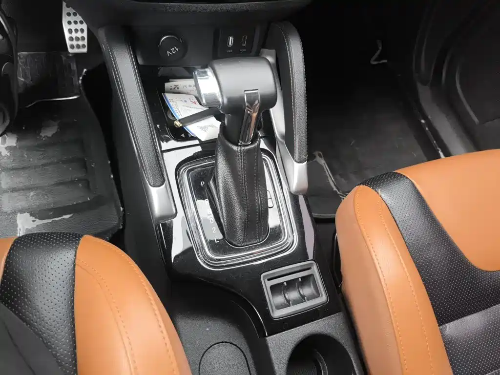 Senova X35 1.5 L Auto Luxury