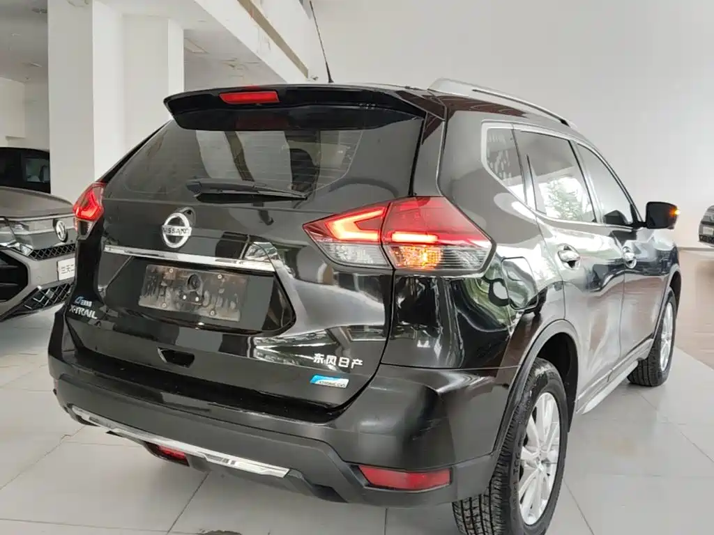 X-Trail 2.0 L CVT Comfort 2 WD