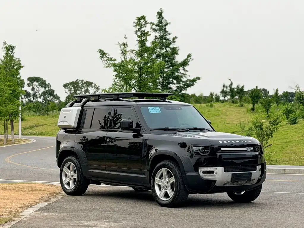 Land Rover Defender 110 P400 HSE