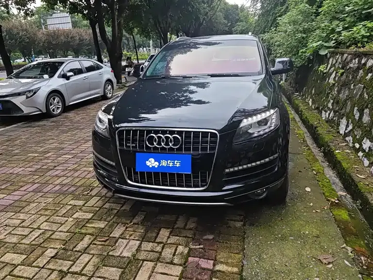 Audi Q7 35 TFSI Tech