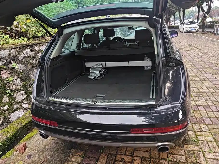 Audi Q7 35 TFSI Tech