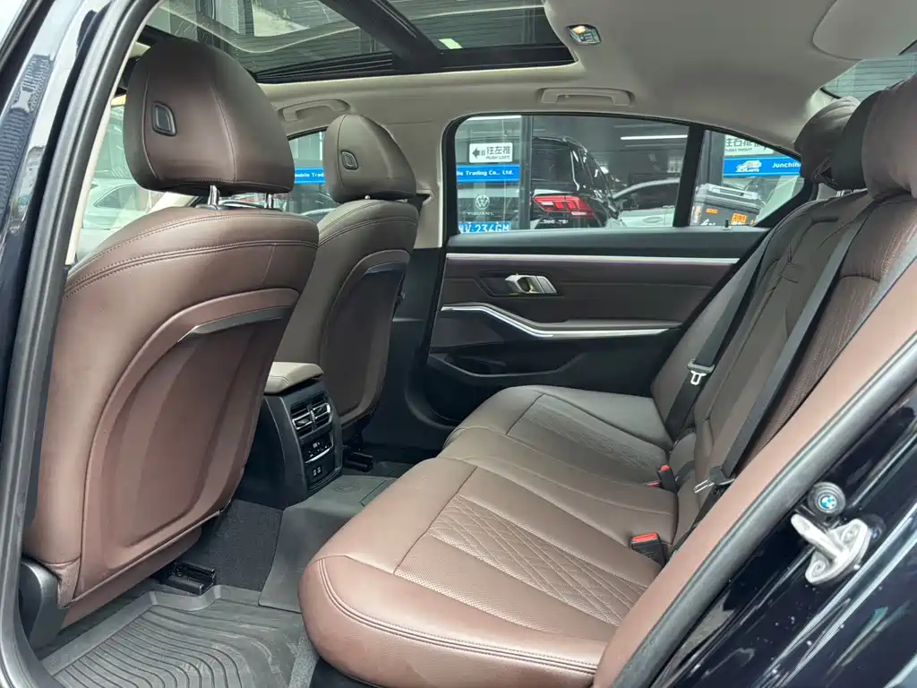 BMW 3 Series 320 Li M Sport Package