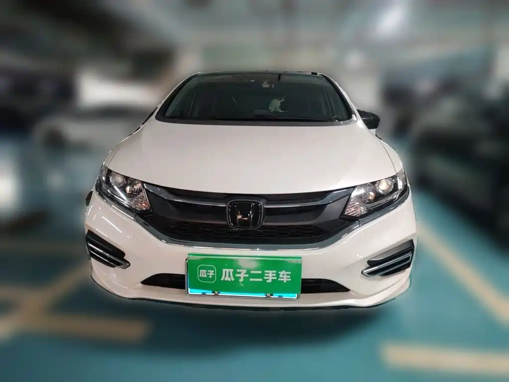 Jade 1.8 L Auto Comfort 5-seat