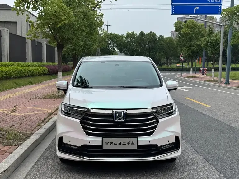Honda Odyssey 2.0 L e:HEV Sharp· Joy
