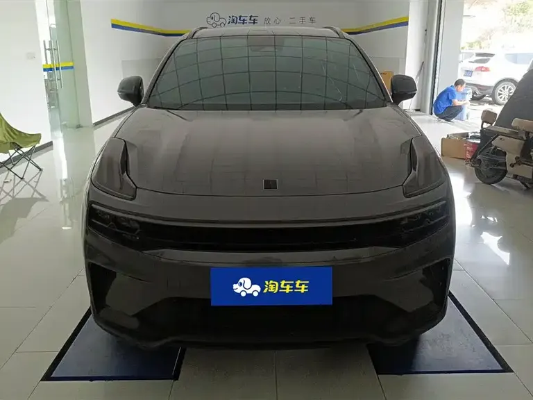 Lynk & Co 06 Remix 1.5 T Power Halo