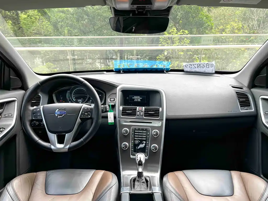 Volvo XC60 (Import) 沃尔沃XC60进口 2015款 T5 智雅版