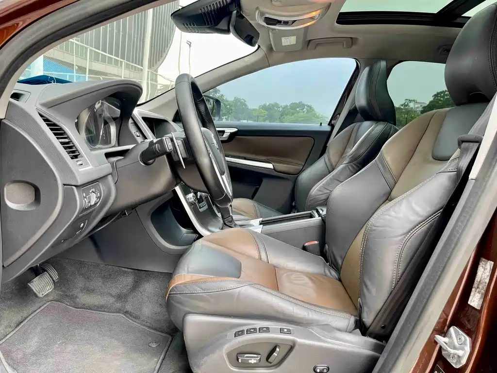 Volvo XC60 (Import) 沃尔沃XC60进口 2015款 T5 智雅版