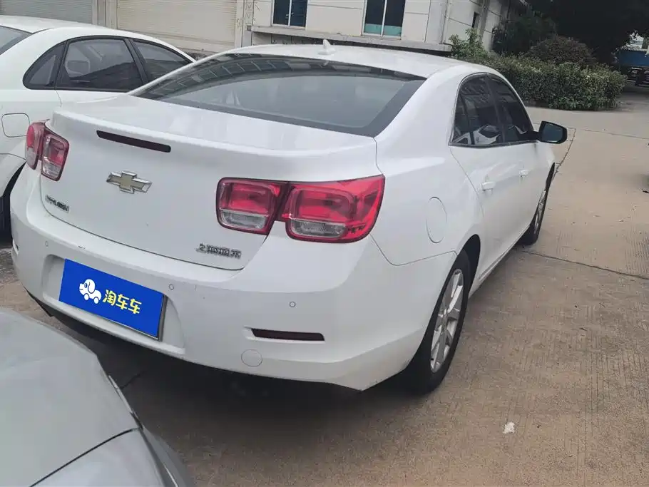 Malibu 2.0 L Auto Luxury